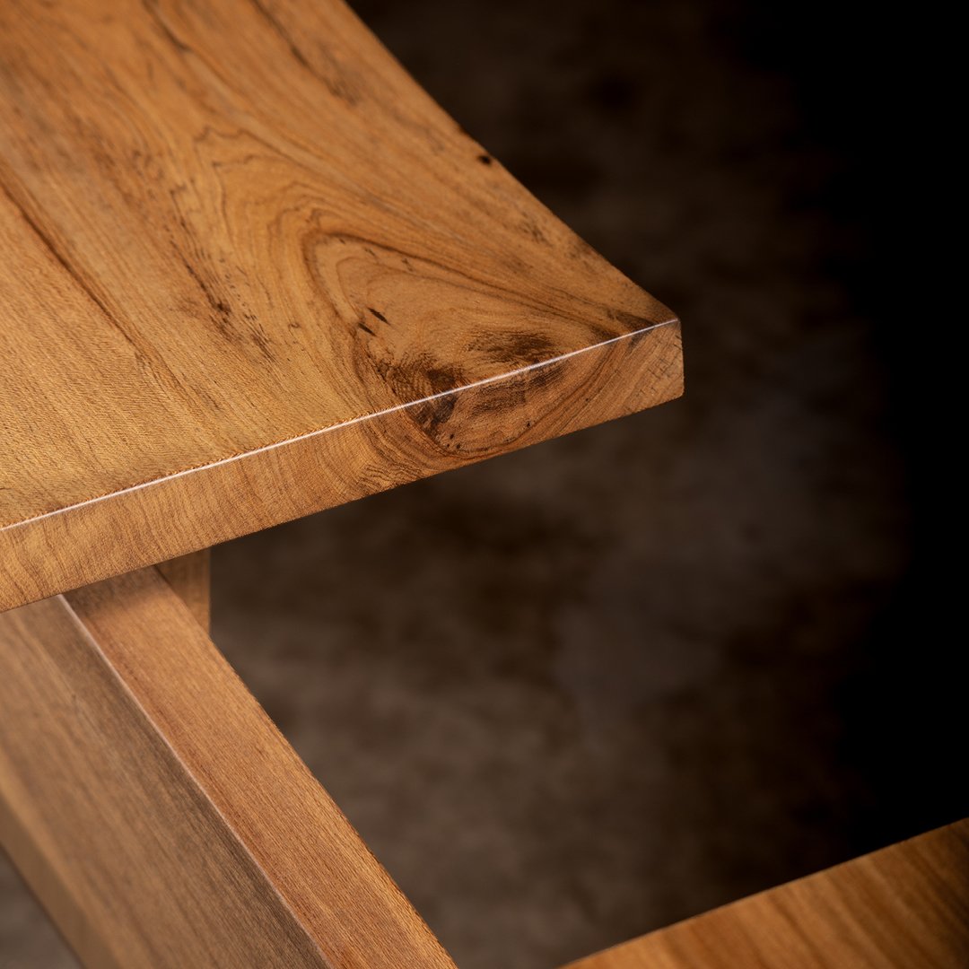 banco podium freijo detalhe